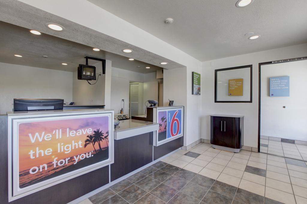 Motel 6-Corona, Ca ภายนอก รูปภาพ