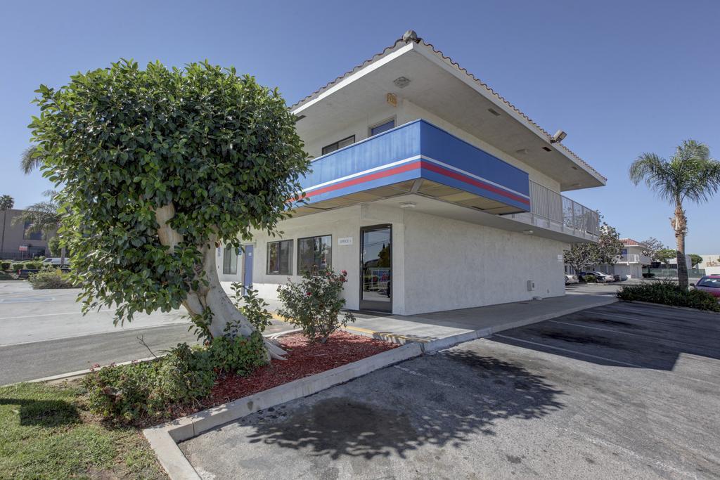 Motel 6-Corona, Ca ภายนอก รูปภาพ