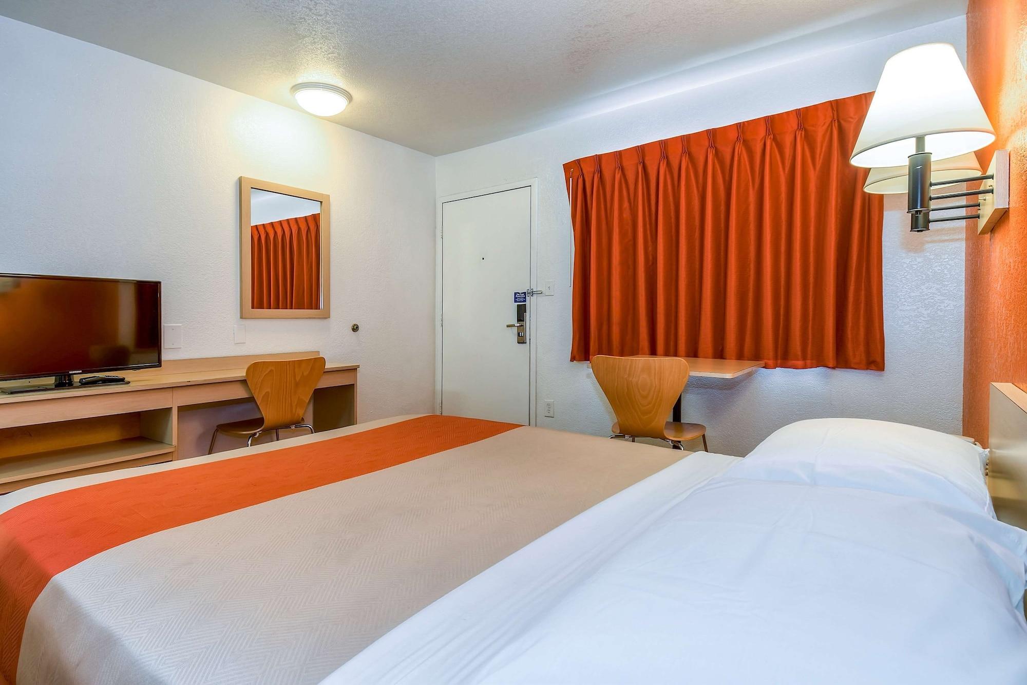 Motel 6-Corona, Ca ภายนอก รูปภาพ