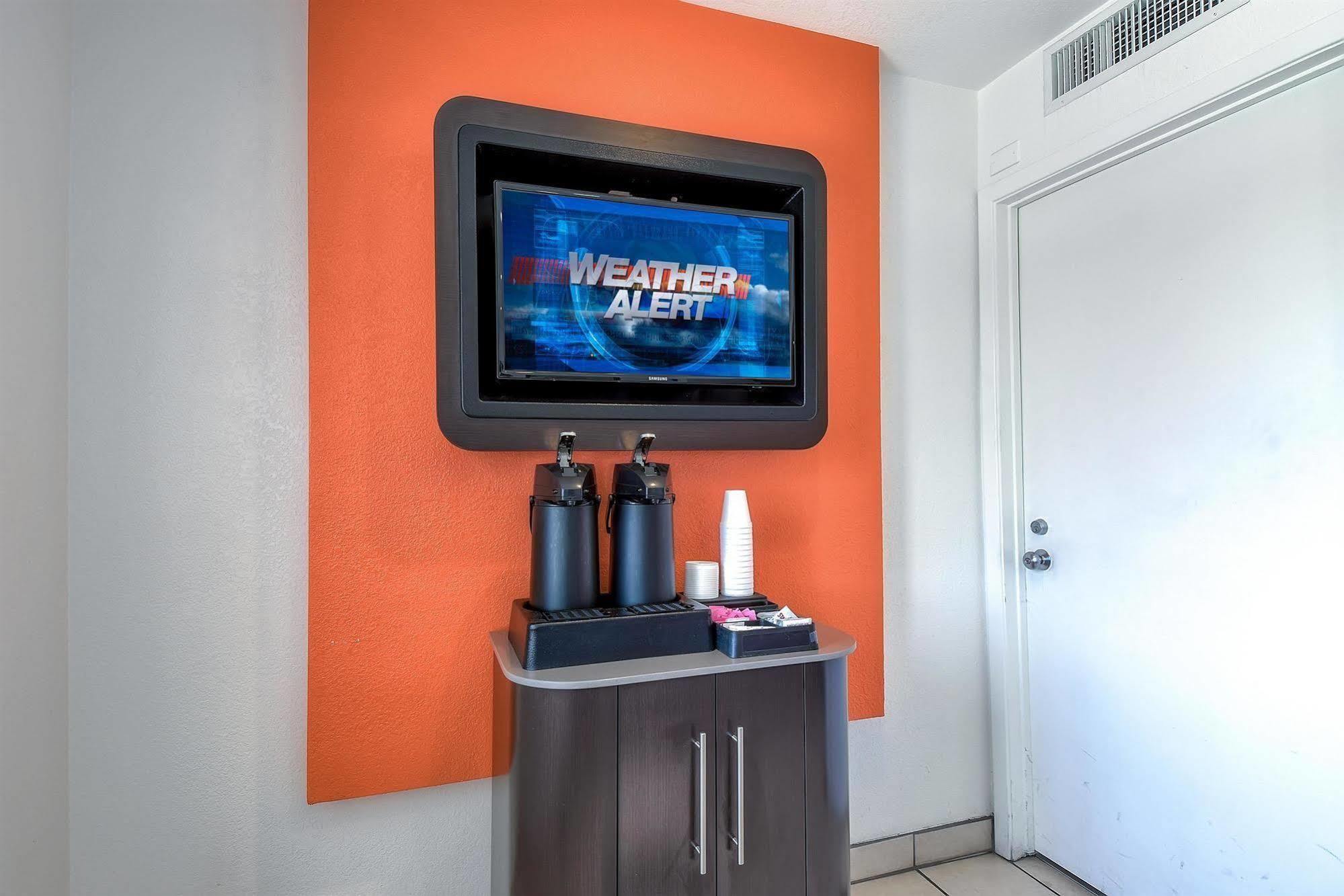 Motel 6-Corona, Ca ภายนอก รูปภาพ